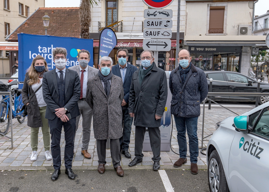 TLP Mobilités inaugure des vélos en libre-service et des voitures électriques en autopartage