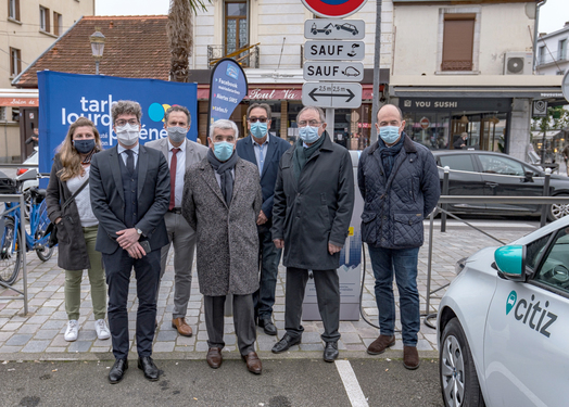 TLP Mobilités inaugure des vélos en libre-service et des voitures électriques en autopartage
