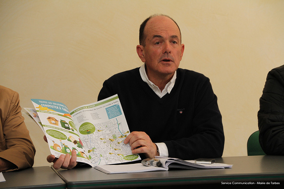 M. Piron lors de la conférence de presse